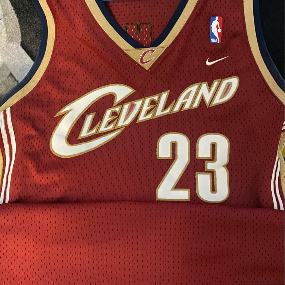 Lebron james Cleveland Cav’s Nike jersey away